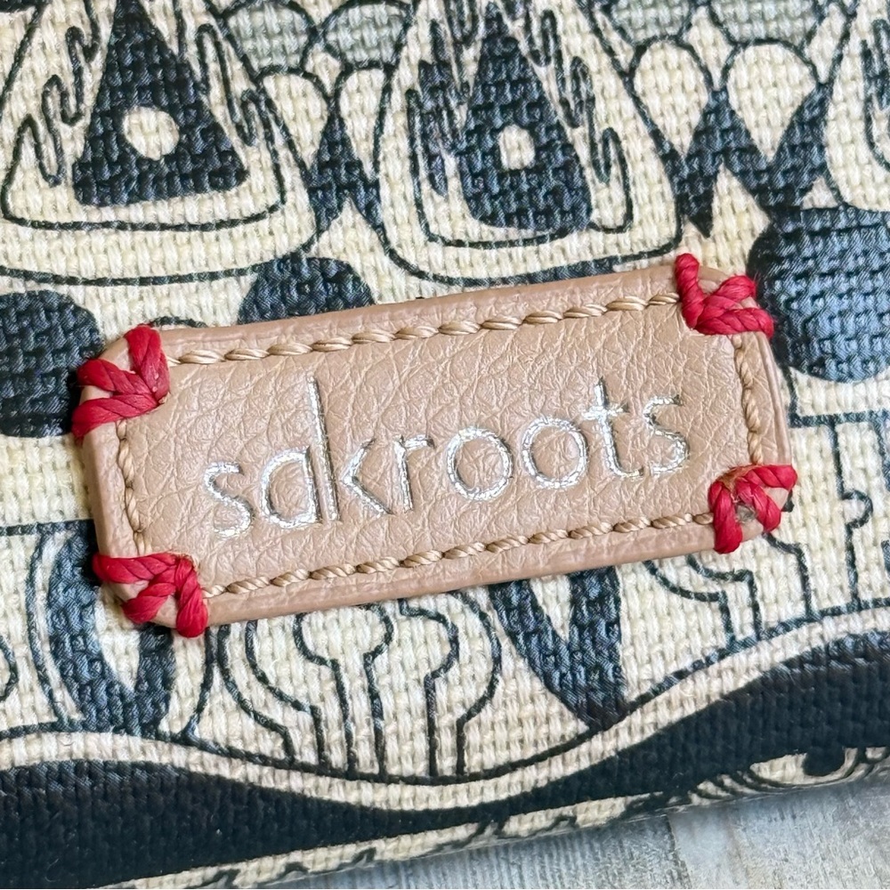 Sak Roots Wallet - Picture 2 of 12